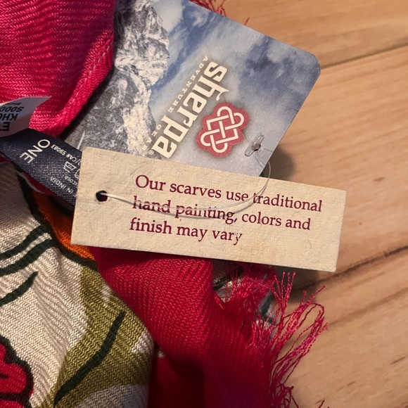 Scarf - Picture 5 of 5